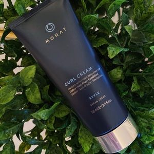 New/sealed Monat Travel Sized Curl Cream